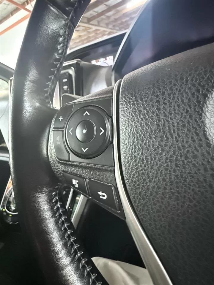 2015 Toyota Esquire 8 Seater – photo 12