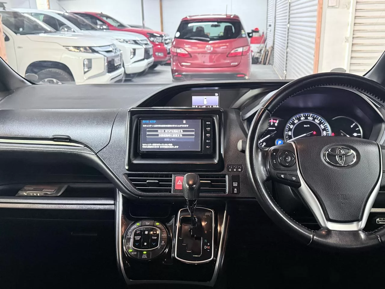 2015 Toyota Esquire 8 Seater – photo 8