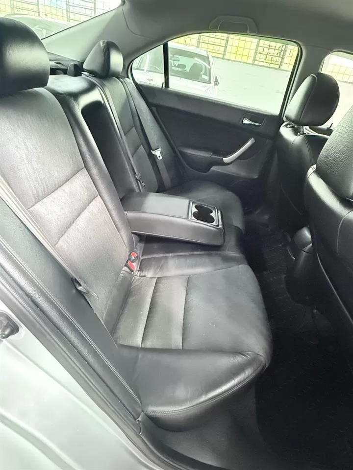 2004 Honda Accord – photo 13