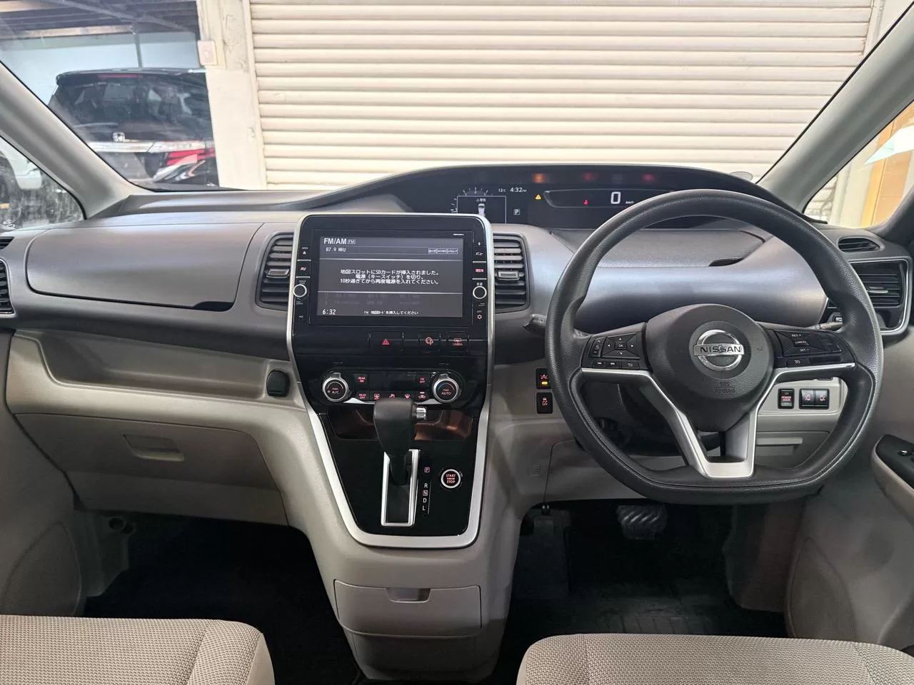 2017 Nissan SERENA S-Hybrid – photo 9