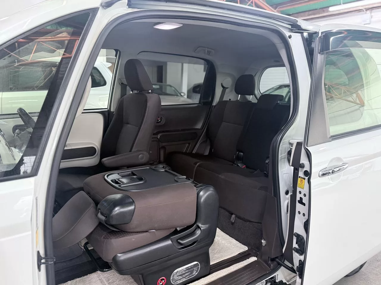 2013 Toyota Porte G – photo 12