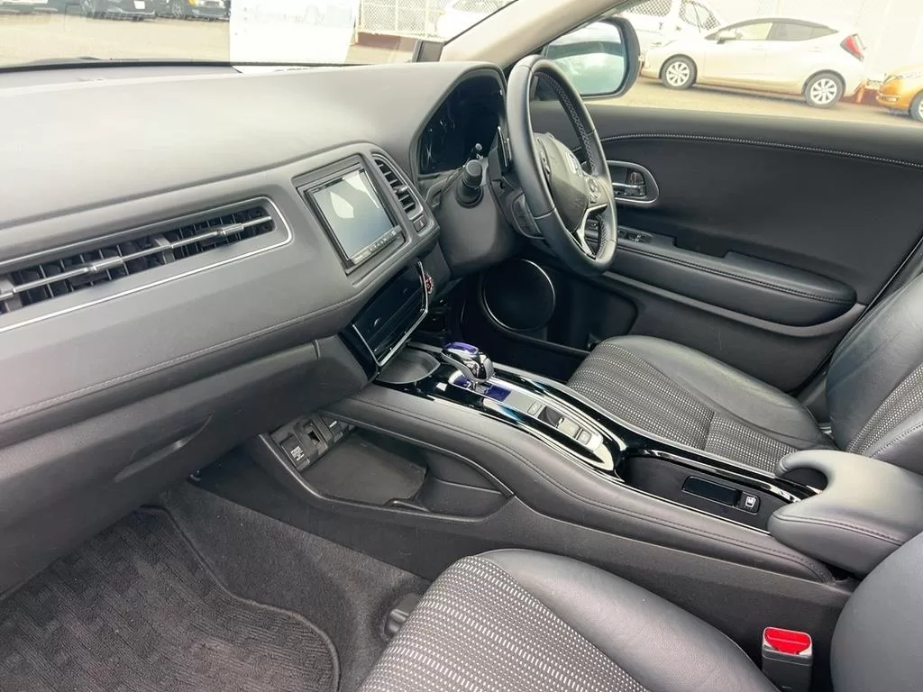 2016 Honda Vezel – photo 3